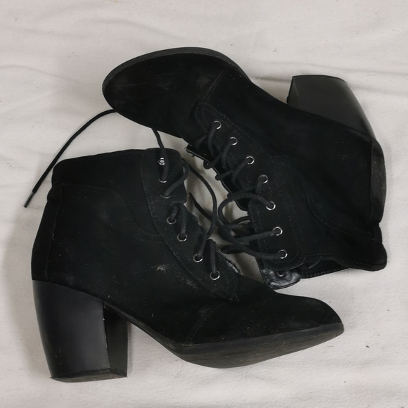 Black suede boots - Picture 3 of 5